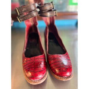 Rare Freebird Maribel in Red Croco